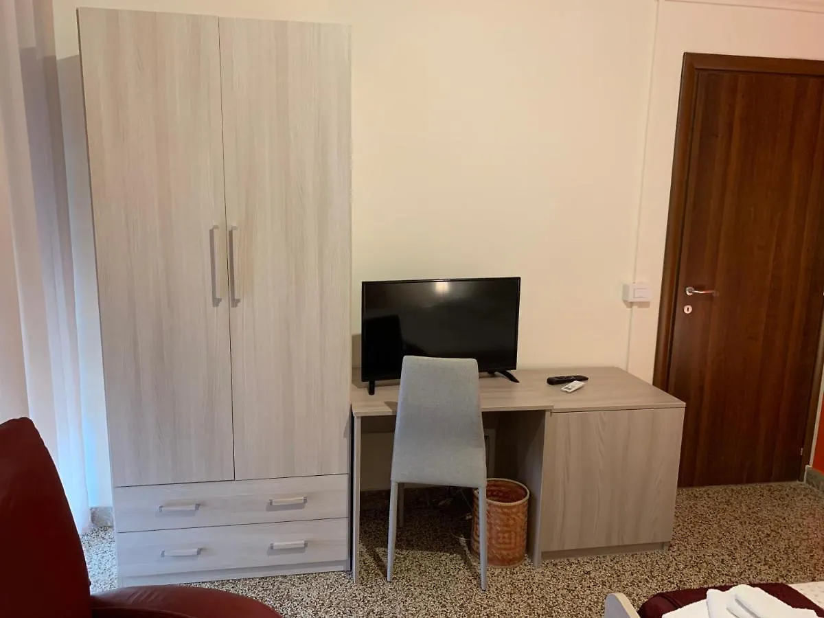 Erythra Bed And Breakfast Reggio Calabria 0*,  Italy