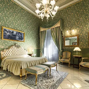 3* Hotel Romeo